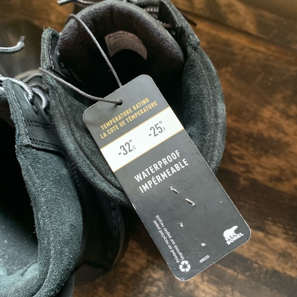 Black waterproof Sorel boots - Picture 3 of 4